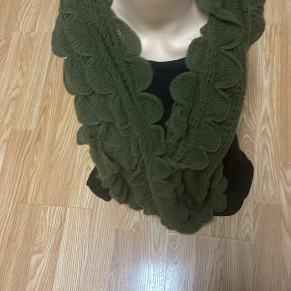 Emporio  Enzo Deep Olive Green Infinity Scarf. - Picture 3 of 9